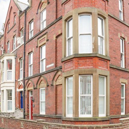 St Hilda'S Corner House Apartment Уитби Екстериор снимка