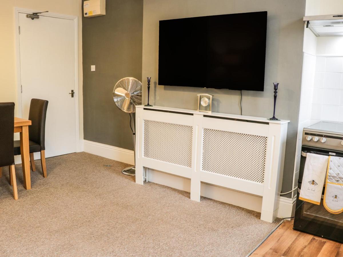St Hilda'S Corner House Apartment Уитби Екстериор снимка