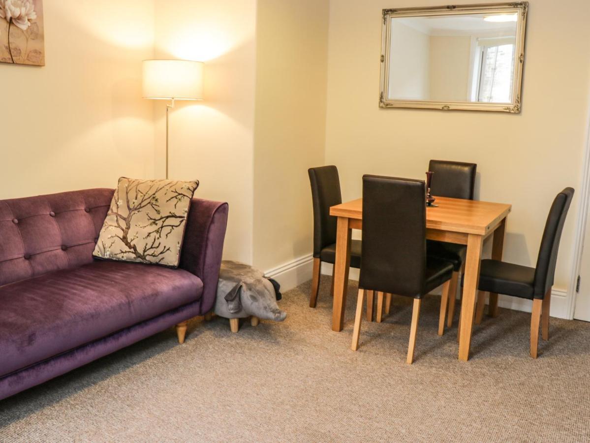 St Hilda'S Corner House Apartment Уитби Екстериор снимка