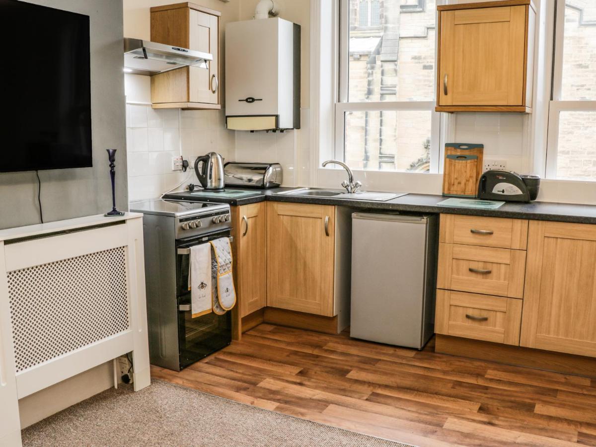 St Hilda'S Corner House Apartment Уитби Екстериор снимка